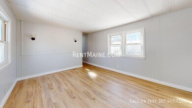 30 Exeter Rd, Unit 324 in Corinth, ME - Foto de edificio - Building Photo