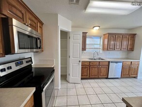 5113 Untalan St in Wichita Falls, TX - Building Photo - Building Photo
