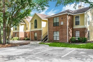 8613 Mallard Reserve Dr in Tampa, FL - Building Photo