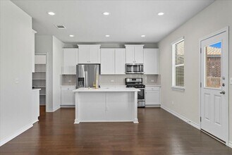 3801 Soft Shore Ln in Pflugerville, TX - Building Photo - Building Photo