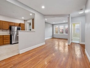 21 Sutherland Rd, Unit 15 in Boston, MA - Foto de edificio - Building Photo