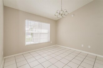 619 Regency Way in Kissimmee, FL - Foto de edificio - Building Photo