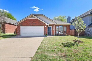 4828 Ashton Ave in Fort Worth, TX - Building Photo