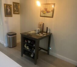 571 SW South River Dr in Stuart, FL - Building Photo - Building Photo