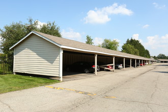 Devonshire on Canal in Lansing, MI - Building Photo - Building Photo