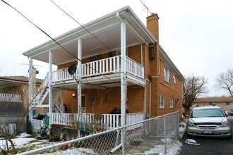 311 S Hale St in Addison, IL - Foto de edificio - Building Photo