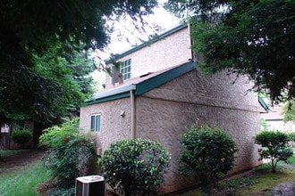 Humboldt Park in Chico, CA - Building Photo - Building Photo