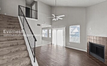 15915 Rosebriar Dr in Missouri City, TX - Building Photo - Building Photo