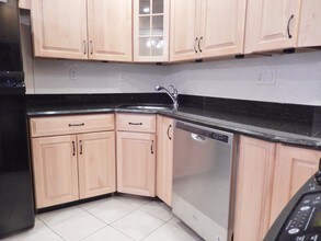 90 Quincy Shore Dr-Unit -721 in Quincy, MA - Building Photo - Building Photo