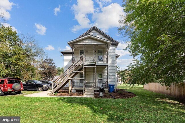 102 Hainesport Lumberton Rd in Hainesport, NJ - Building Photo - Building Photo