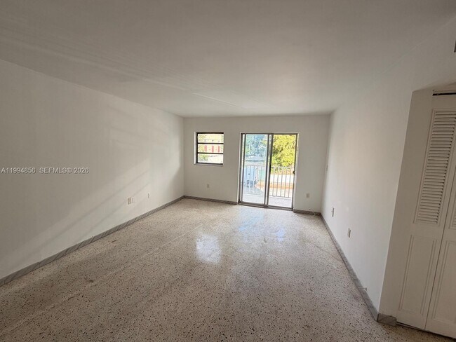 428 SW 5th Ave in Miami, FL - Building Photo - Building Photo