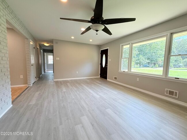 401 Leesville Rd in Jackson Township, NJ - Building Photo - Building Photo