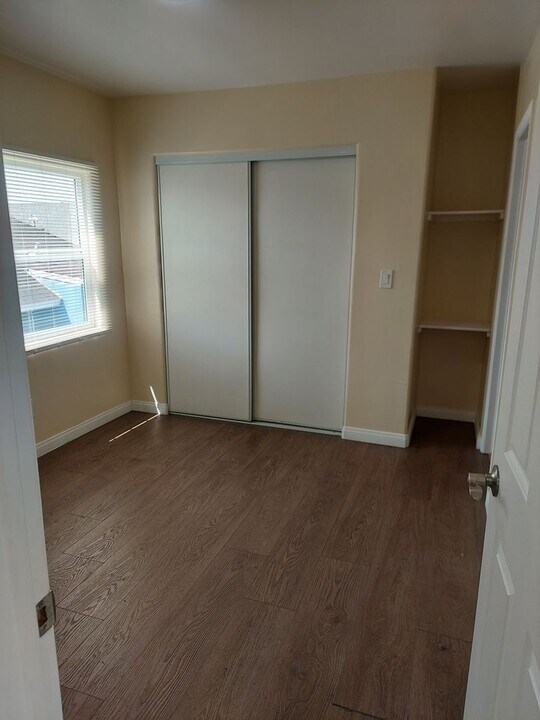 149 W 47th Pl in Los Angeles, CA - Building Photo