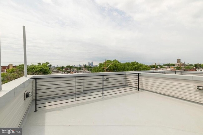 419 W Cumberland St in Philadelphia, PA - Foto de edificio - Building Photo