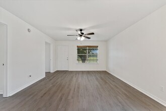 11419 Roandale Dr in Houston, TX - Building Photo - Building Photo