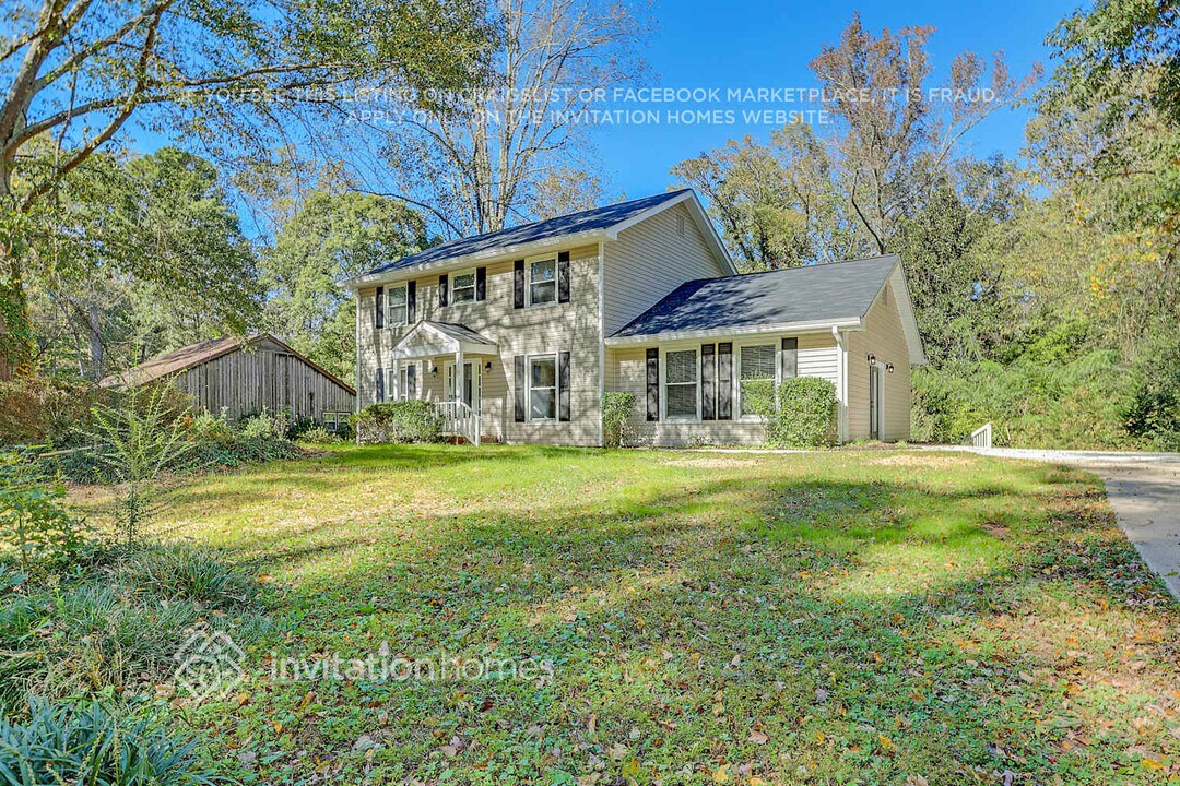 2462 Horseshoe Bend Rd SW in Marietta, GA - Foto de edificio