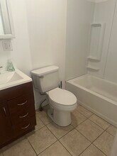 115-117-117 Stone St in Clinton, MA - Foto de edificio - Building Photo