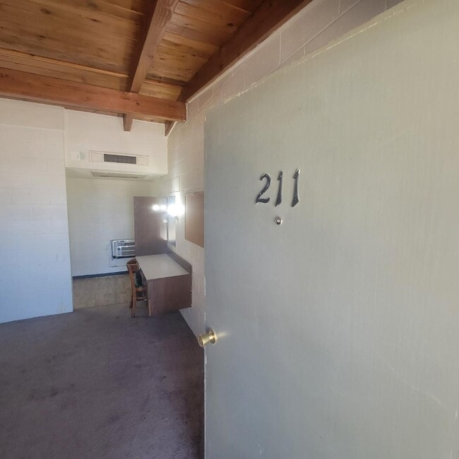 property at 112 E Cherry St