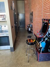 28 Monroe St, Unit 301 in Montgomery, AL - Building Photo - Building Photo