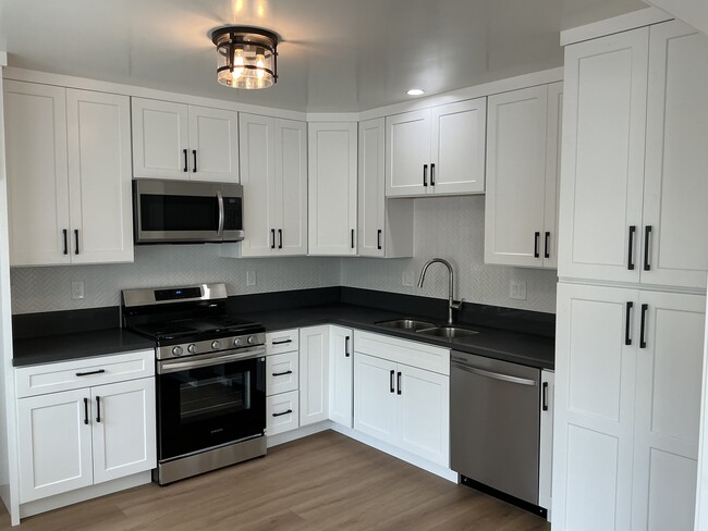 20518 S Western Ave in Torrance, CA - Building Photo - Building Photo