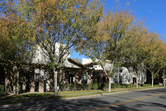 Parkview Terrace Apartments in Poway, CA - Building Photo - Building Photo