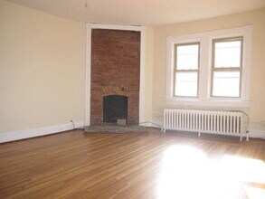 5926 Elwood St-Unit -Apt. 3 in Pittsburgh, PA - Building Photo - Building Photo