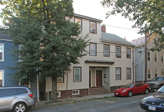 24 Eighth St in Cambridge, MA - Foto de edificio - Building Photo