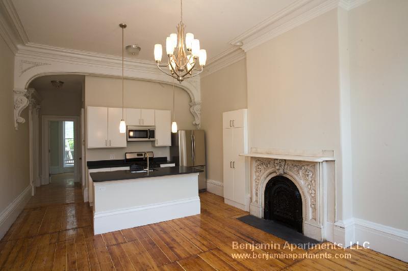 658 Massachusetts Ave, Unit 2 in Boston, MA - Foto de edificio