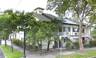 2915 34th St, Unit 11