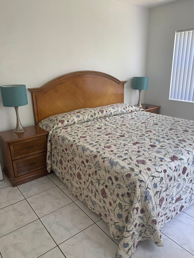 700 Orton Ave, Unit 308 in Fort Lauderdale, FL - Building Photo - Building Photo