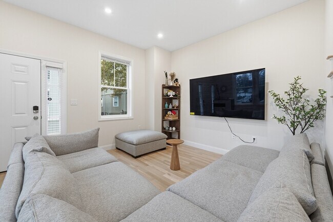 77 North St in Somerville, MA - Building Photo - Building Photo