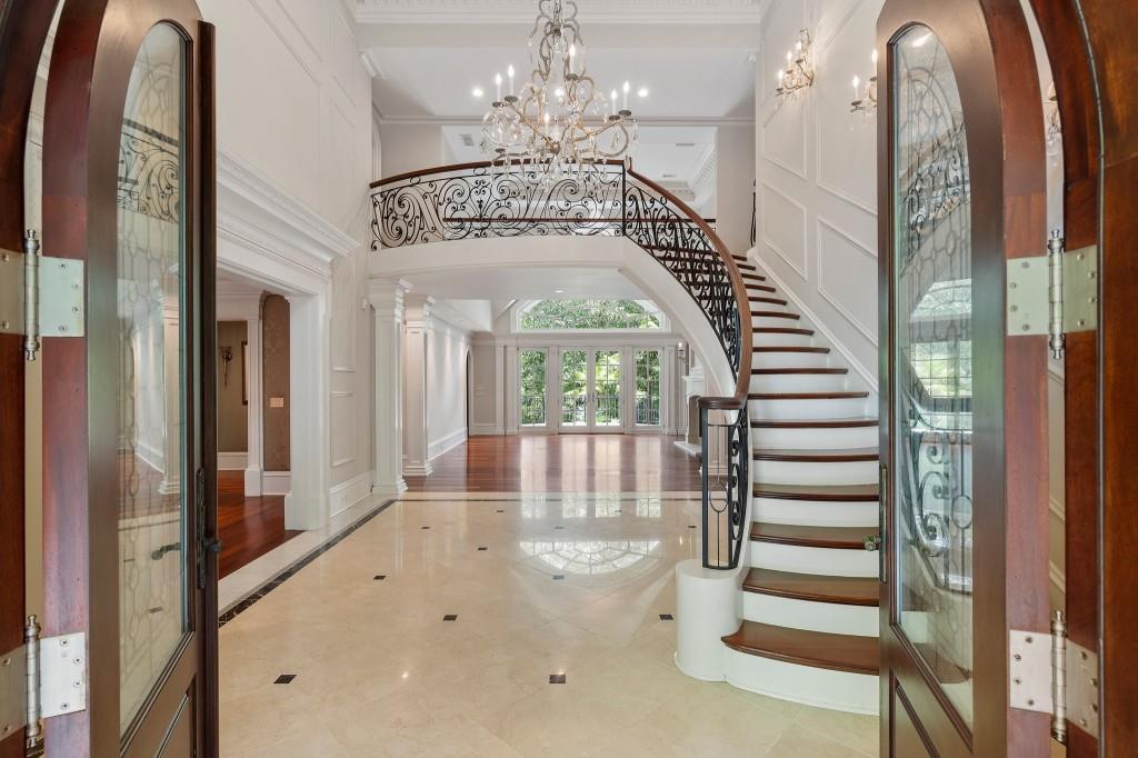 760 River Gate Dr in Atlanta, GA - Foto de edificio