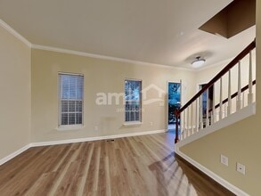 2023 Jerimouth Dr in Apex, NC - Foto de edificio - Building Photo