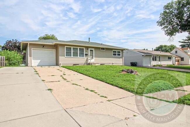 property at 6622 Himebaugh Ave