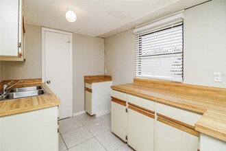 384 Kingsley Dr in Casselberry, FL - Building Photo - Building Photo