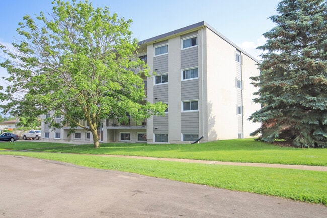 property at 81 Kenwood Dr