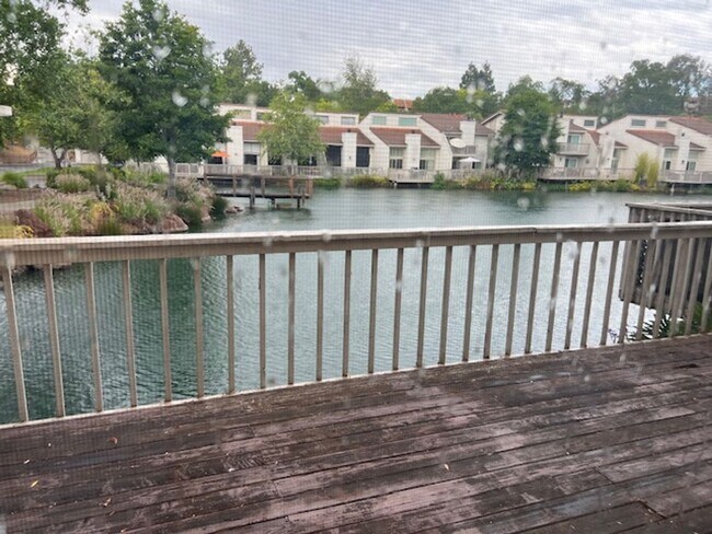 102 Vía Lago in Los Gatos, CA - Building Photo - Building Photo