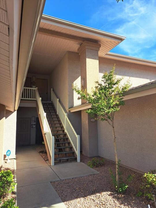950 E Mingus Ave in Cottonwood, AZ - Building Photo