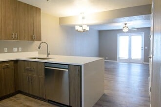 6003 Cullen Dr in La Vergne, TN - Building Photo - Building Photo