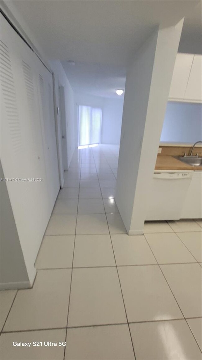 9915 Nob Hill Ln, Unit 9915 in Sunrise, FL - Foto de edificio - Building Photo