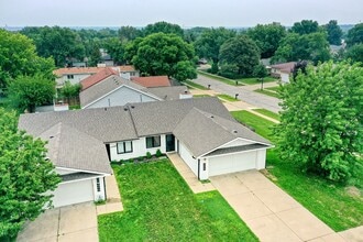 2324 SW 19th St in Lincoln, NE - Building Photo - Building Photo
