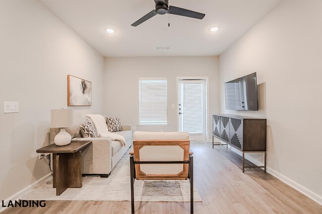 1650 Harris Hill Rd, Unit 06-6206 in San Marcos, TX - Foto de edificio - Building Photo