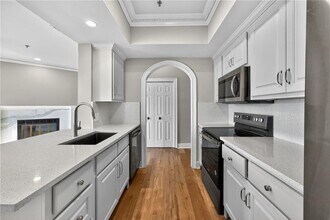 2161 Peachtree Rd NE in Atlanta, GA - Building Photo - Building Photo