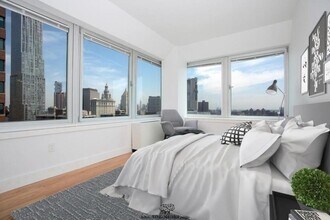 200 John St in New York, NY - Building Photo - Building Photo