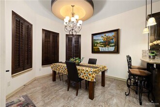 22 River Crest St in Rio Grande City, TX - Building Photo - Building Photo