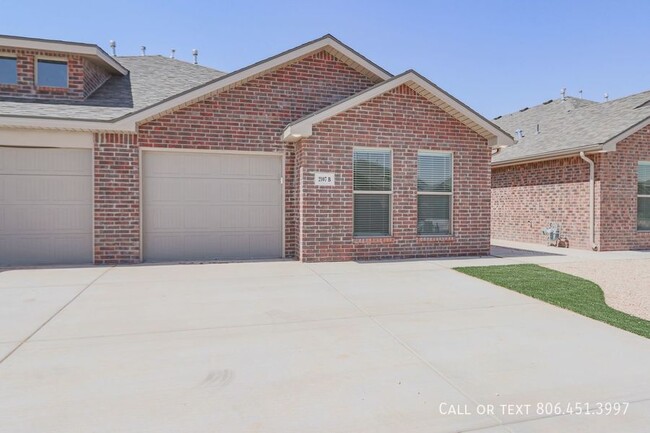 2107 N Avenue J in Lubbock, TX - Building Photo - Building Photo