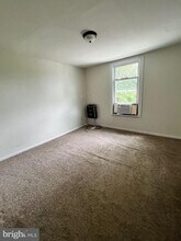 202 N Samuel St-Unit -201 in Charles Town, WV - Foto de edificio - Building Photo
