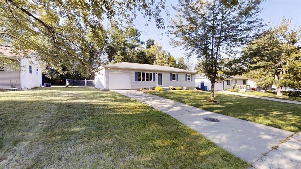 3412 W 123rd Pl in Crown Point, IN - Building Photo