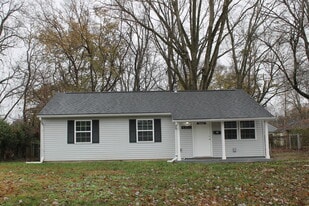 4805 Toledo Ct in Louisville, KY - Building Photo