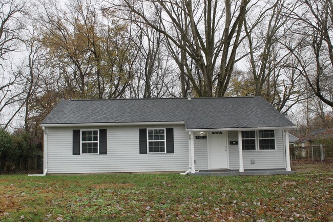 property at 4805 Toledo Ct